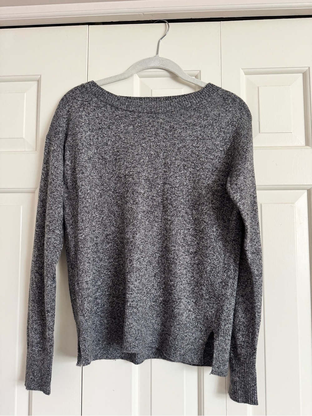GAP Heather Gray Crewneck Women's Sweater